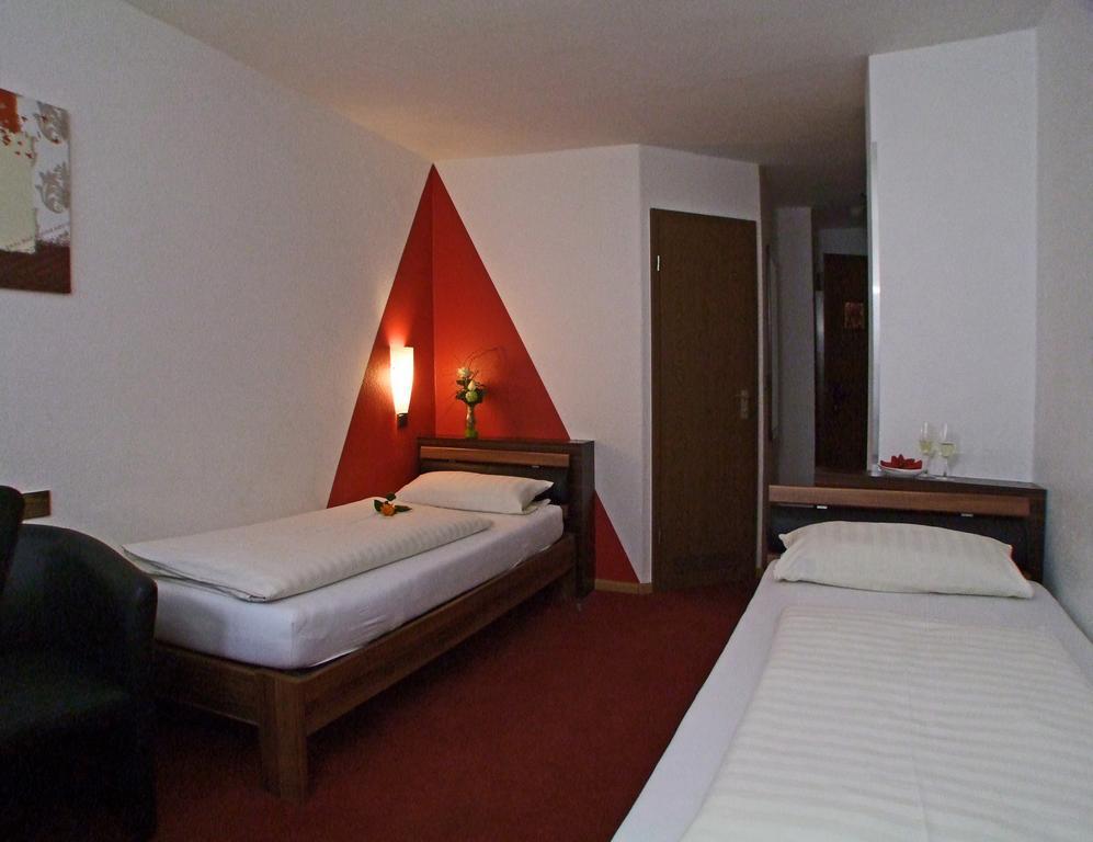 Hotel Beller Kenzingen Bagian luar foto