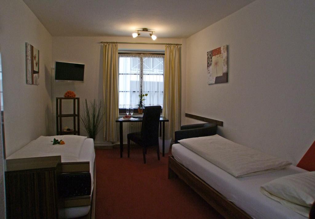 Hotel Beller Kenzingen Bagian luar foto