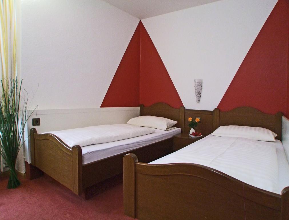 Hotel Beller Kenzingen Bagian luar foto