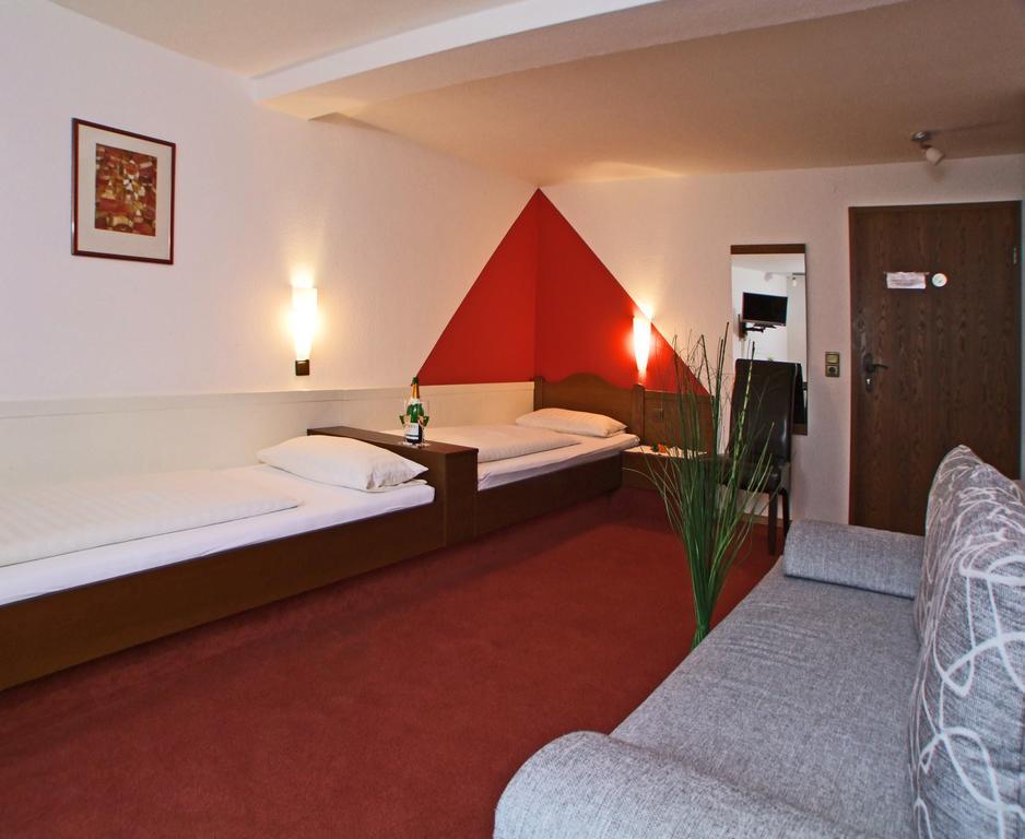 Hotel Beller Kenzingen Bagian luar foto