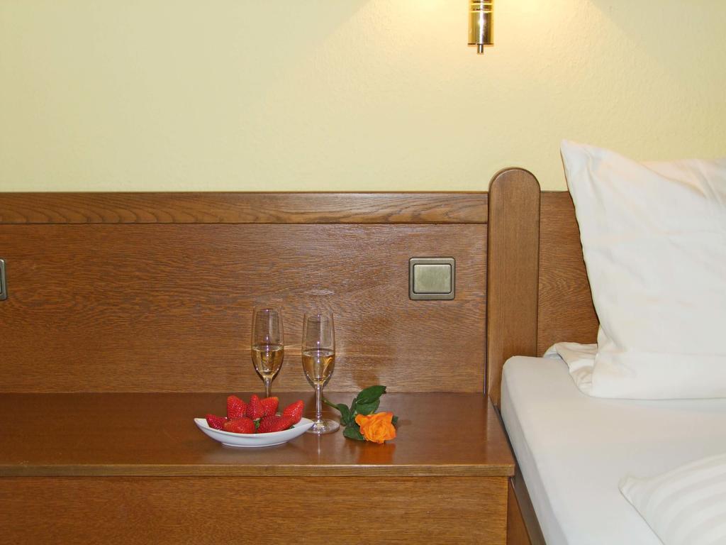 Hotel Beller Kenzingen Bagian luar foto