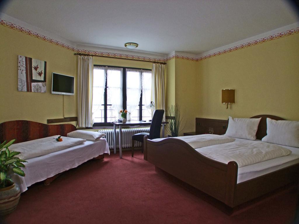 Hotel Beller Kenzingen Bagian luar foto